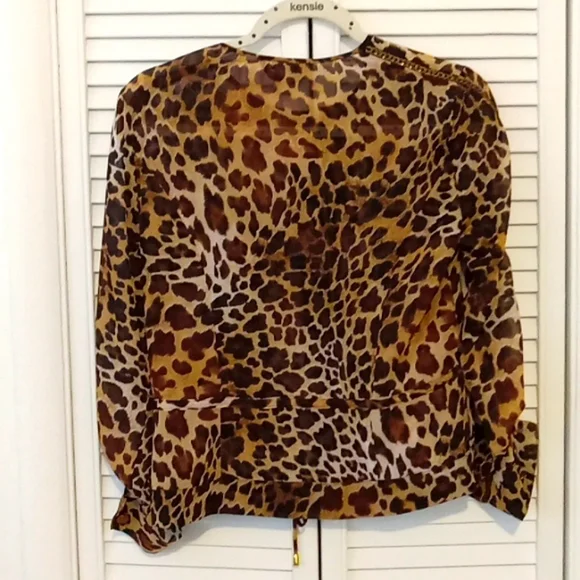 Cache top - Picture 2 of 6